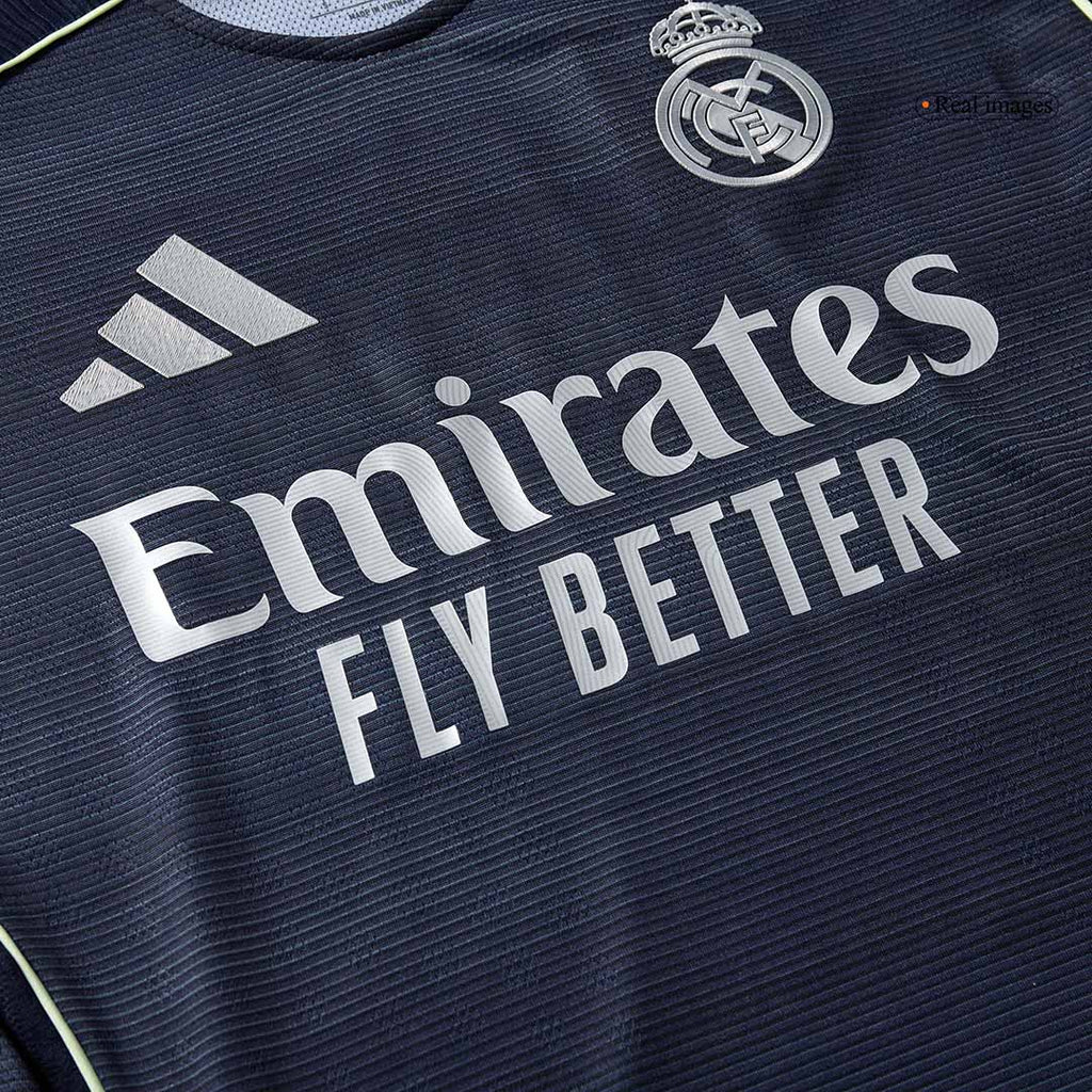 VALVERDE #8 Real Madrid Extérieur Maillot 2025/26 Authentique