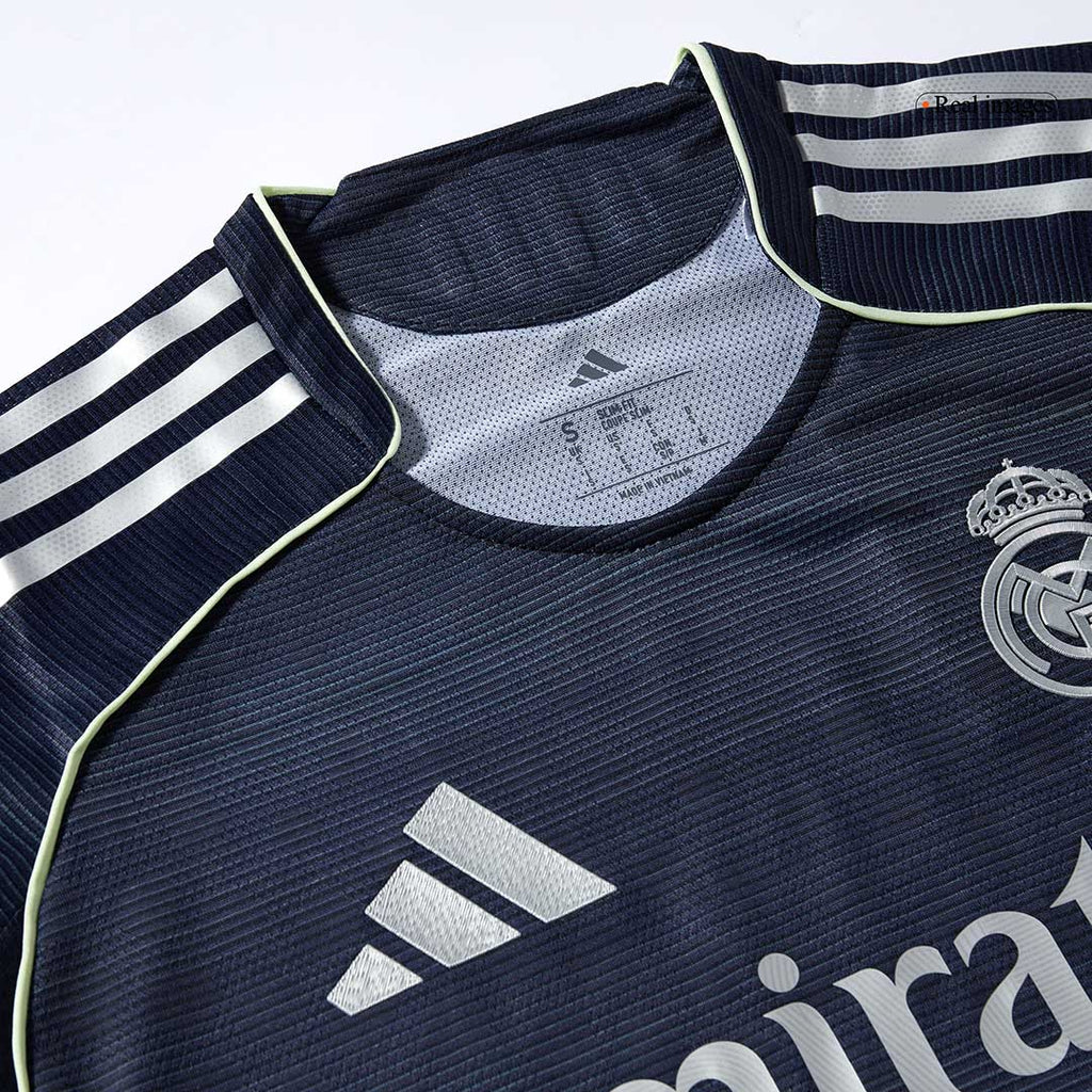 TCHOUAMENI #14 Real Madrid Extérieur Maillot 2025/26 Bleu marine Authentique