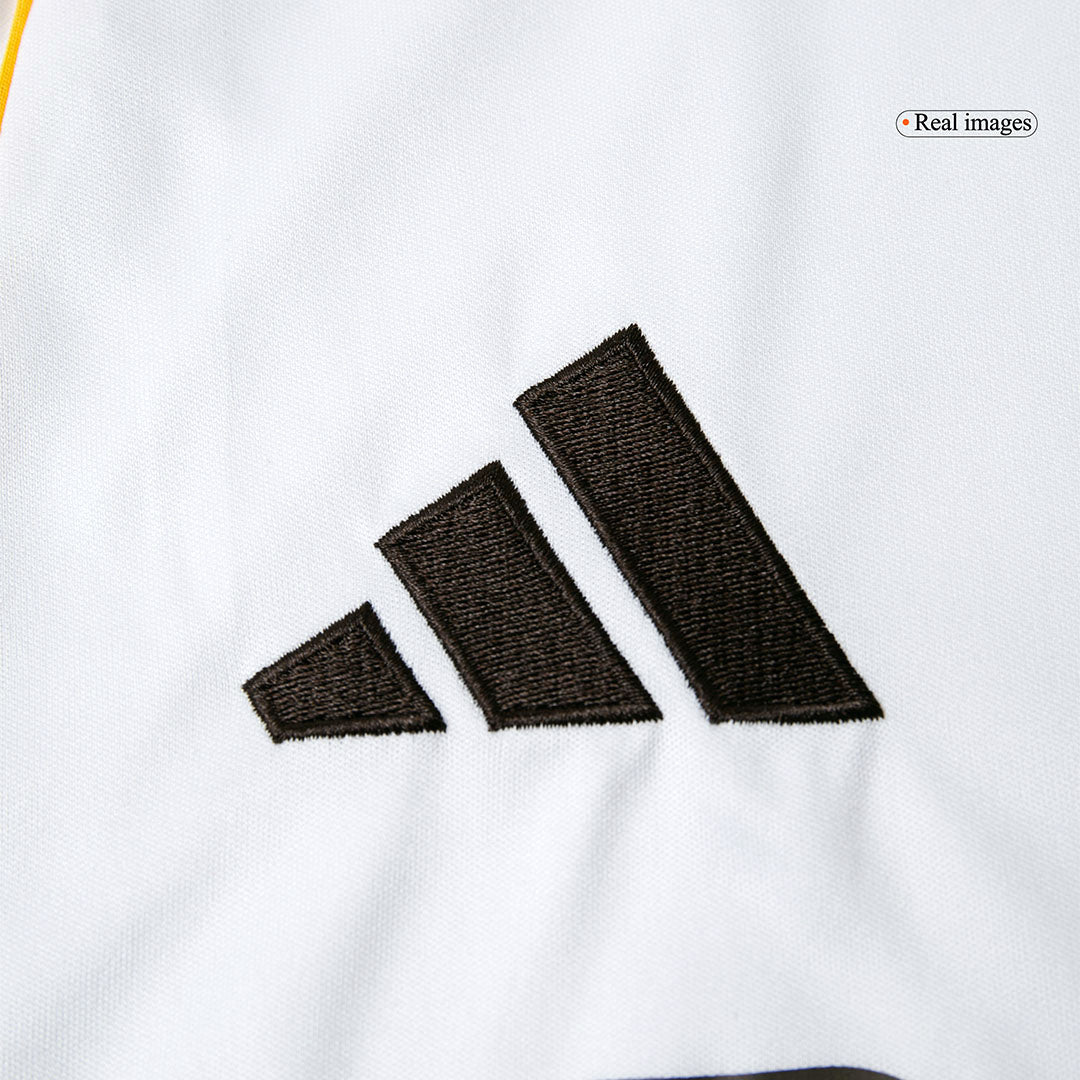 VALVERDE #8 Real Madrid Domicile Maillot 2025/26